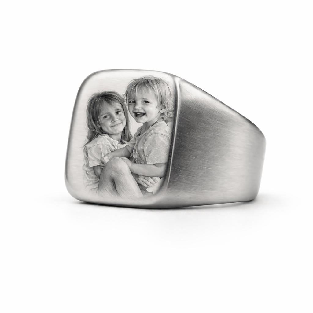 The Legacy Portait - Loved ones etched on your ring