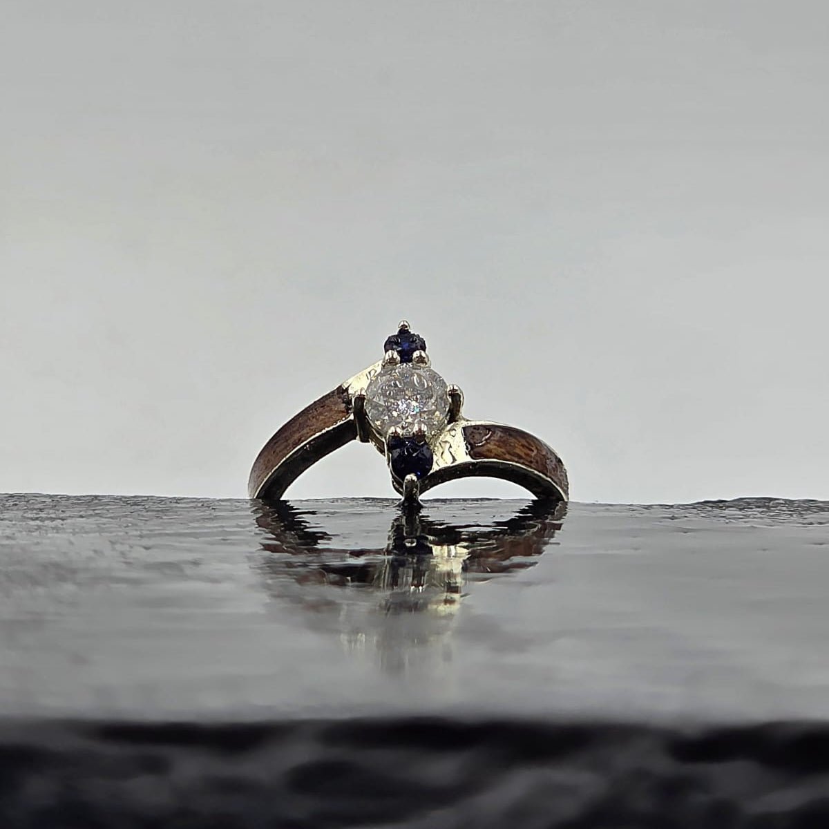 The Duchess - White Gold & Sapele Wood