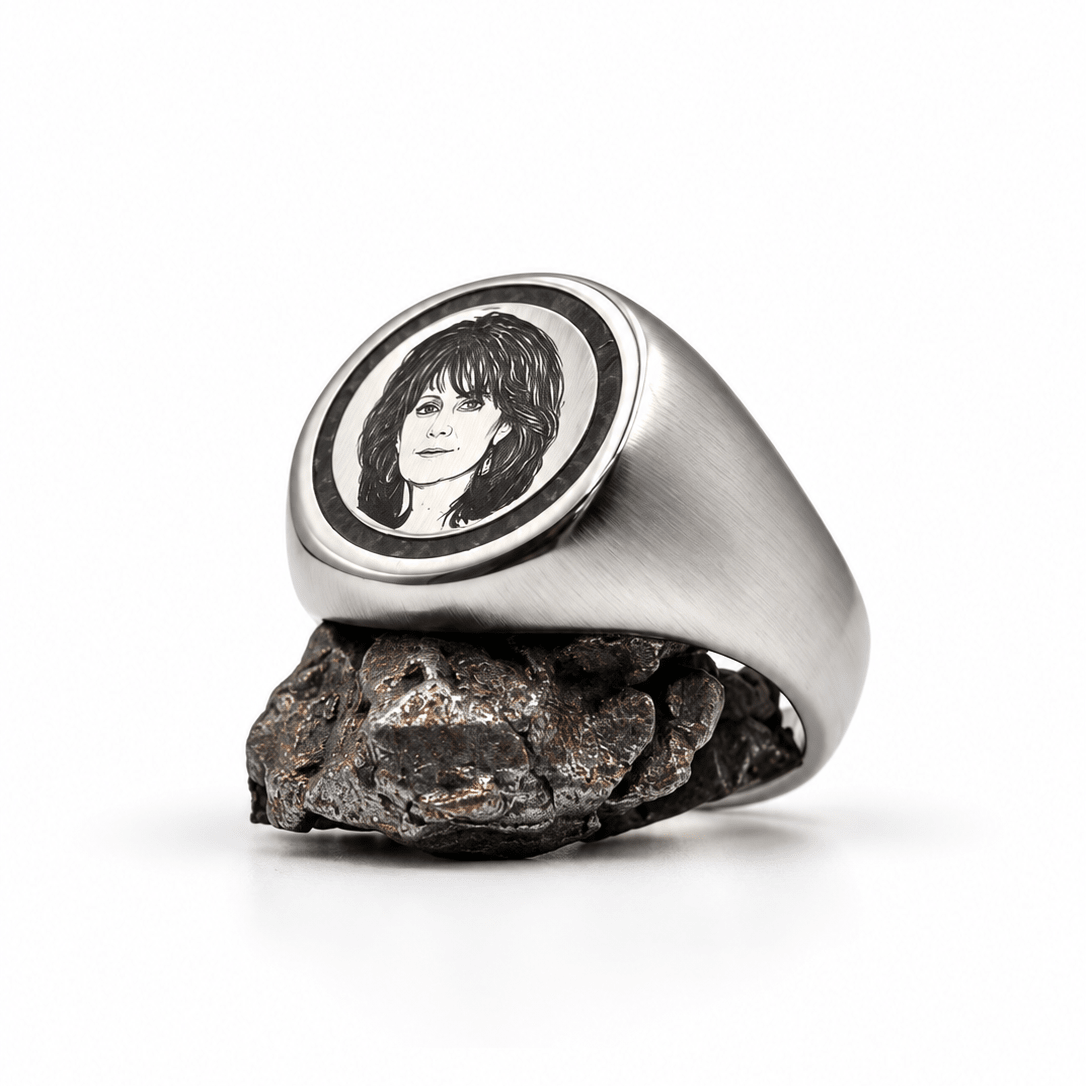 The Eternal Core - Ashes & Portrait ring