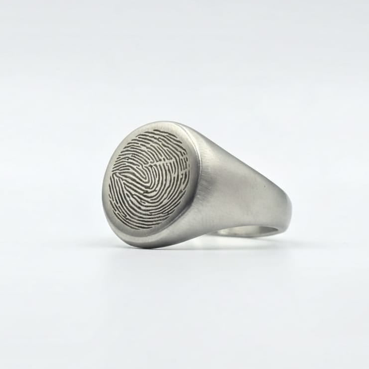 The oval - Fingerprint ring