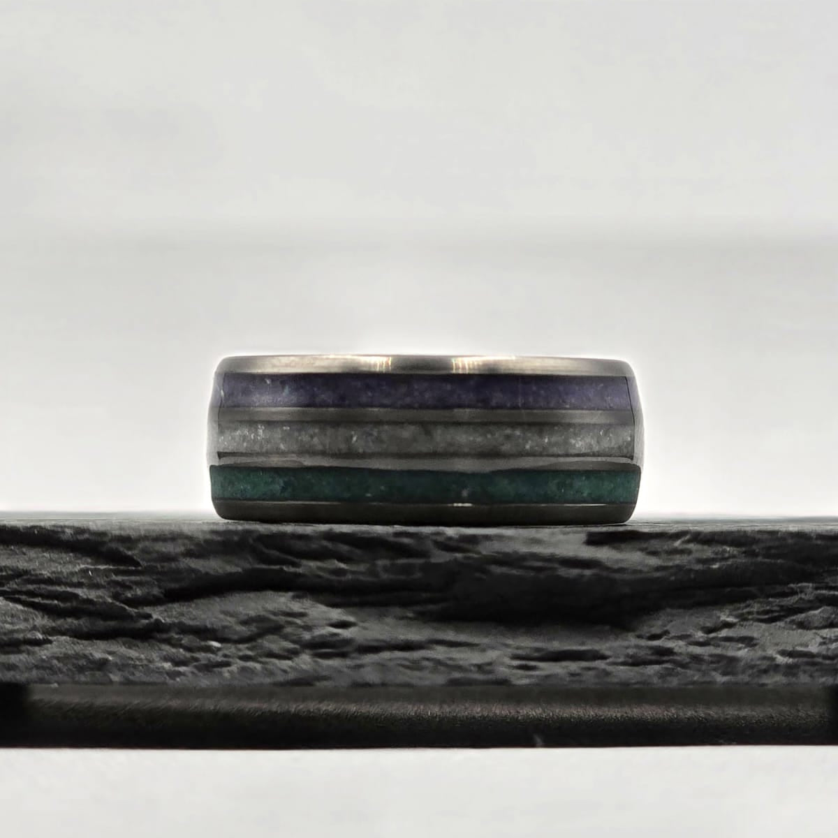 Tropical Thunder - Crushed Abalone