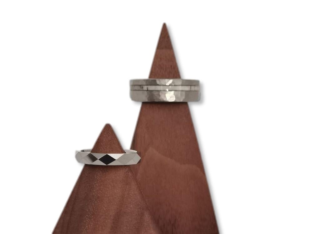 Iris & Thor Hammered