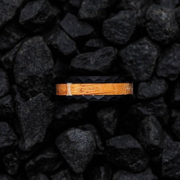 The Bourbon - Whiskey Barrel Men's Tungsten Ring (Hammered)