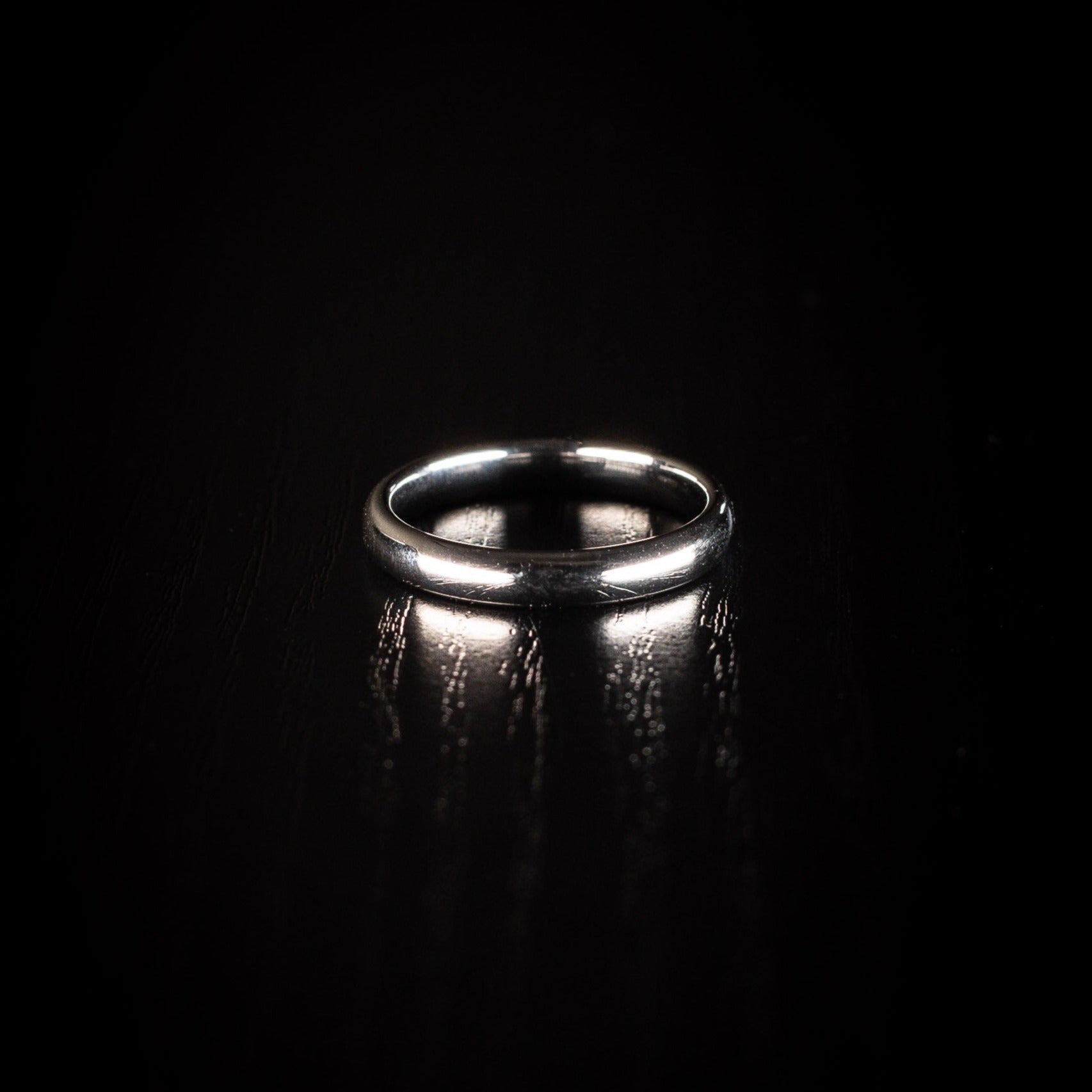 The Classic Silver - Smooth silver Tungsten Ring | Womens Ring