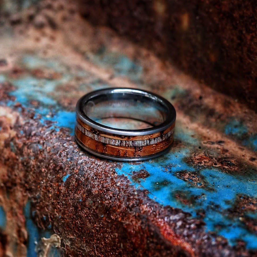 The Jack - Antler & Charred Whiskey Barrel Men's Tungsten Ring