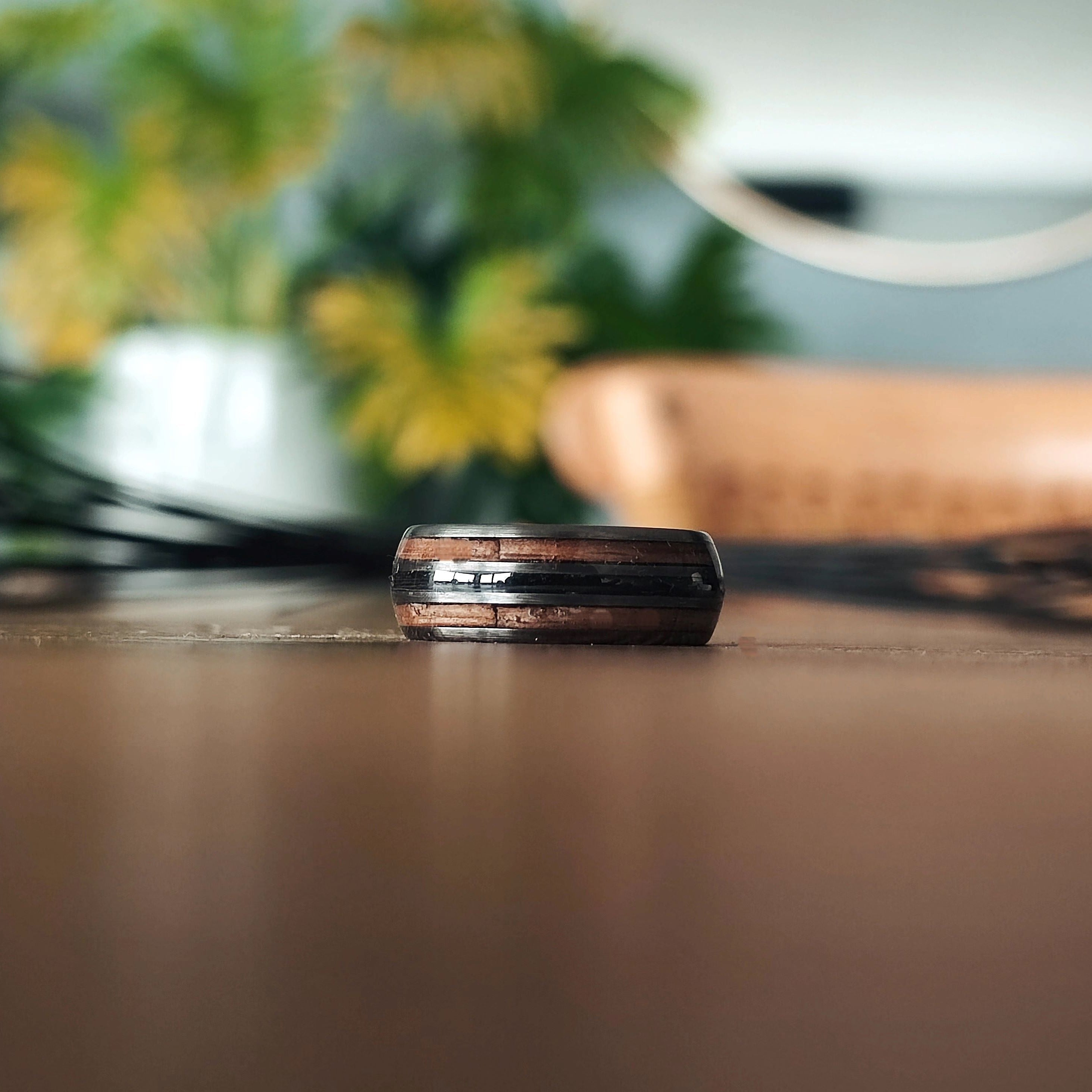 The Mammoth Ash - Elephant Hair & Ashwood