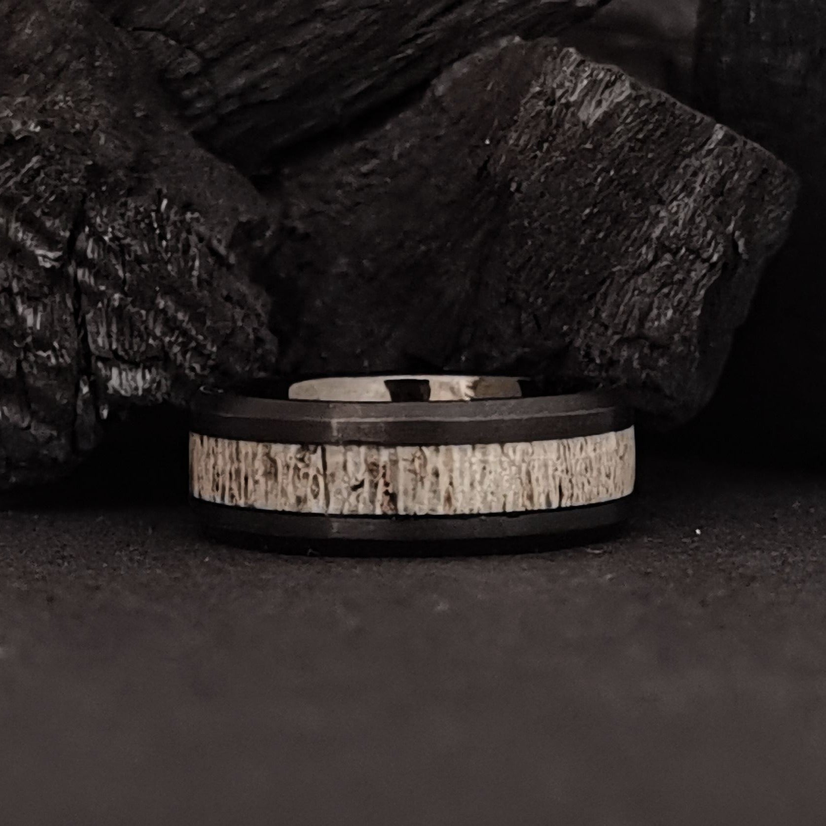 The Venom - Antler Men's Tungsten Ring