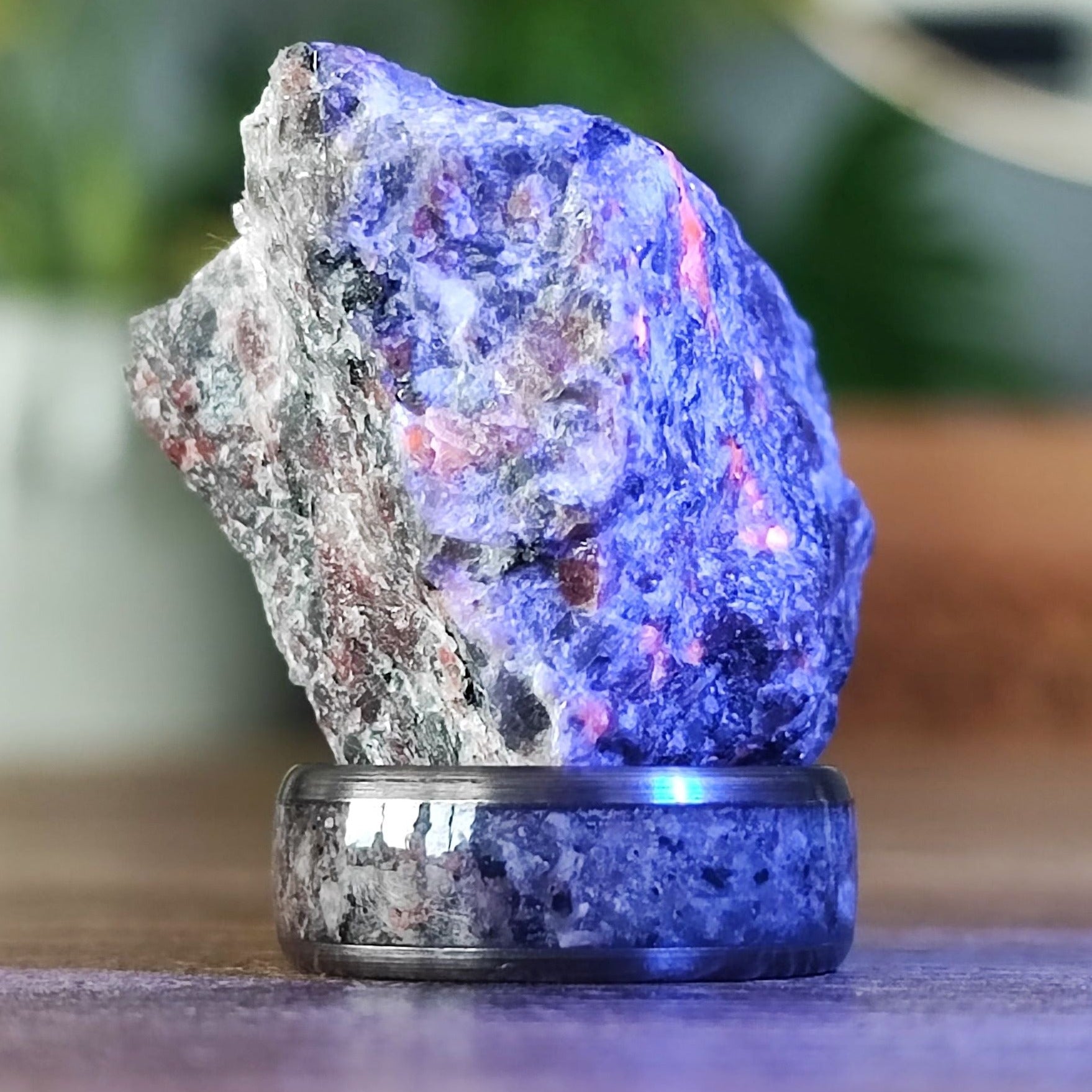 The Yooperlite - Yooperlite Stone & Gunmetal Tungsten Ring