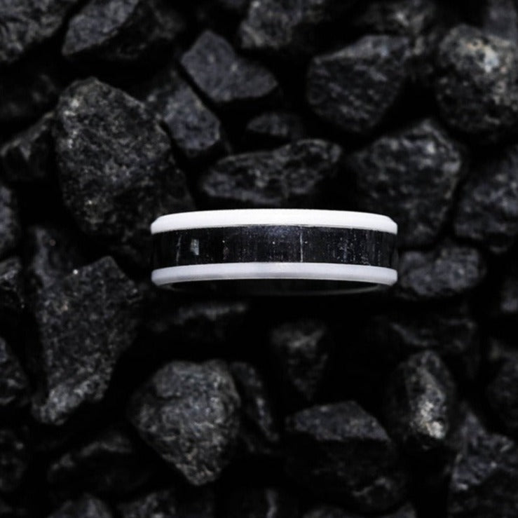 Venom Ceramic - Ebony & Ceramic Men's Tungsten Ring