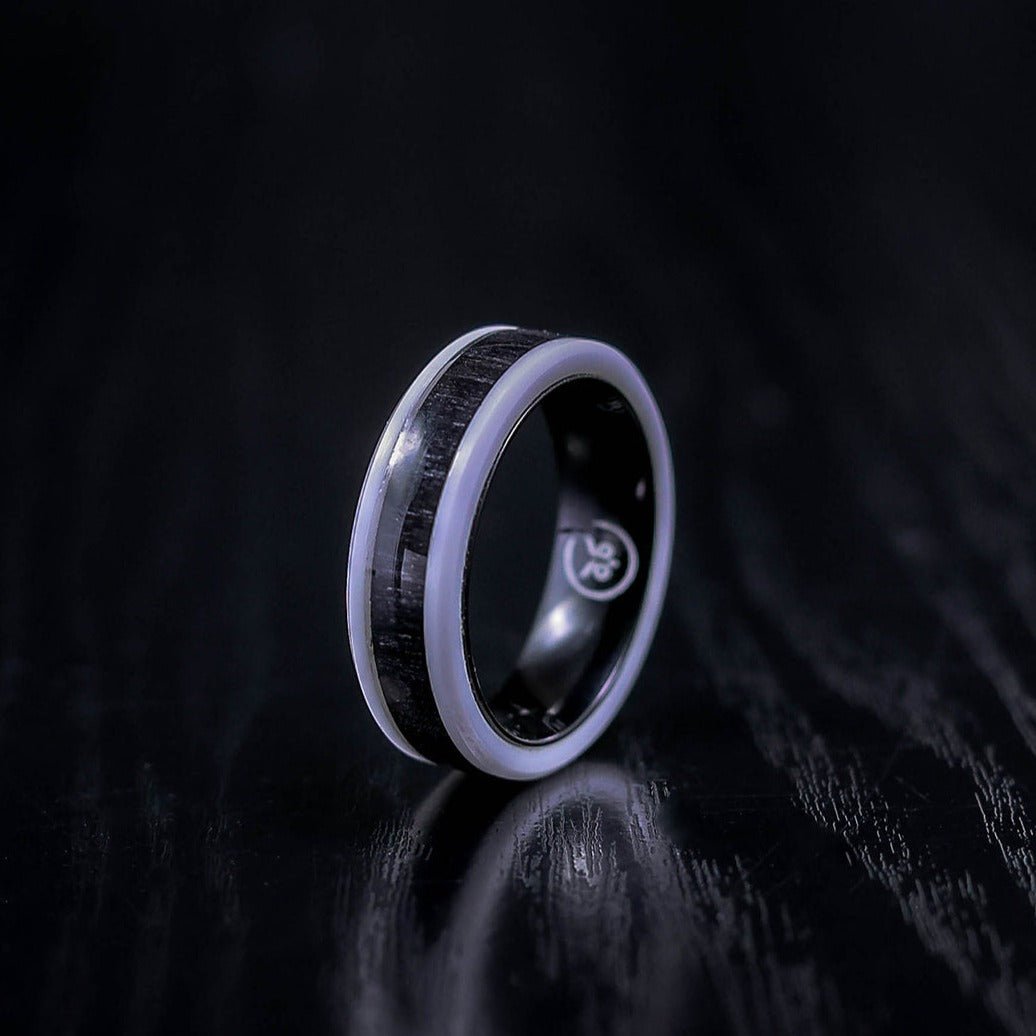 Venom Ceramic - Ebony & Ceramic Men's Tungsten Ring