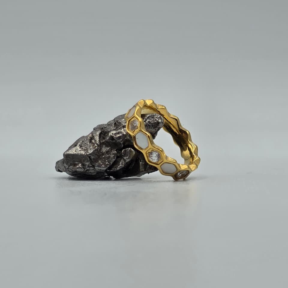 Honeycomb Gold - Titanium Womens Ring