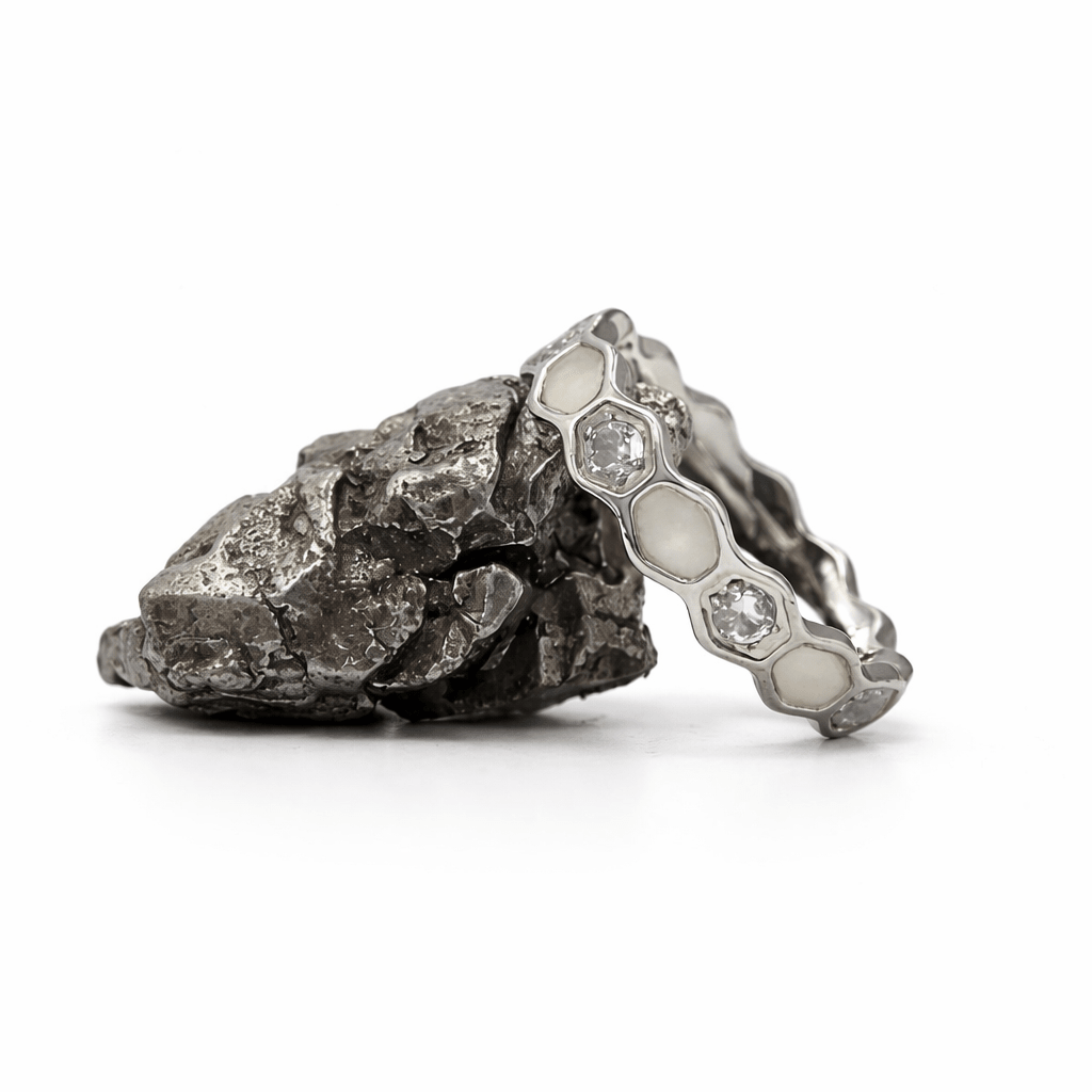 Honeycomb Silver - Titanium Womens Ring