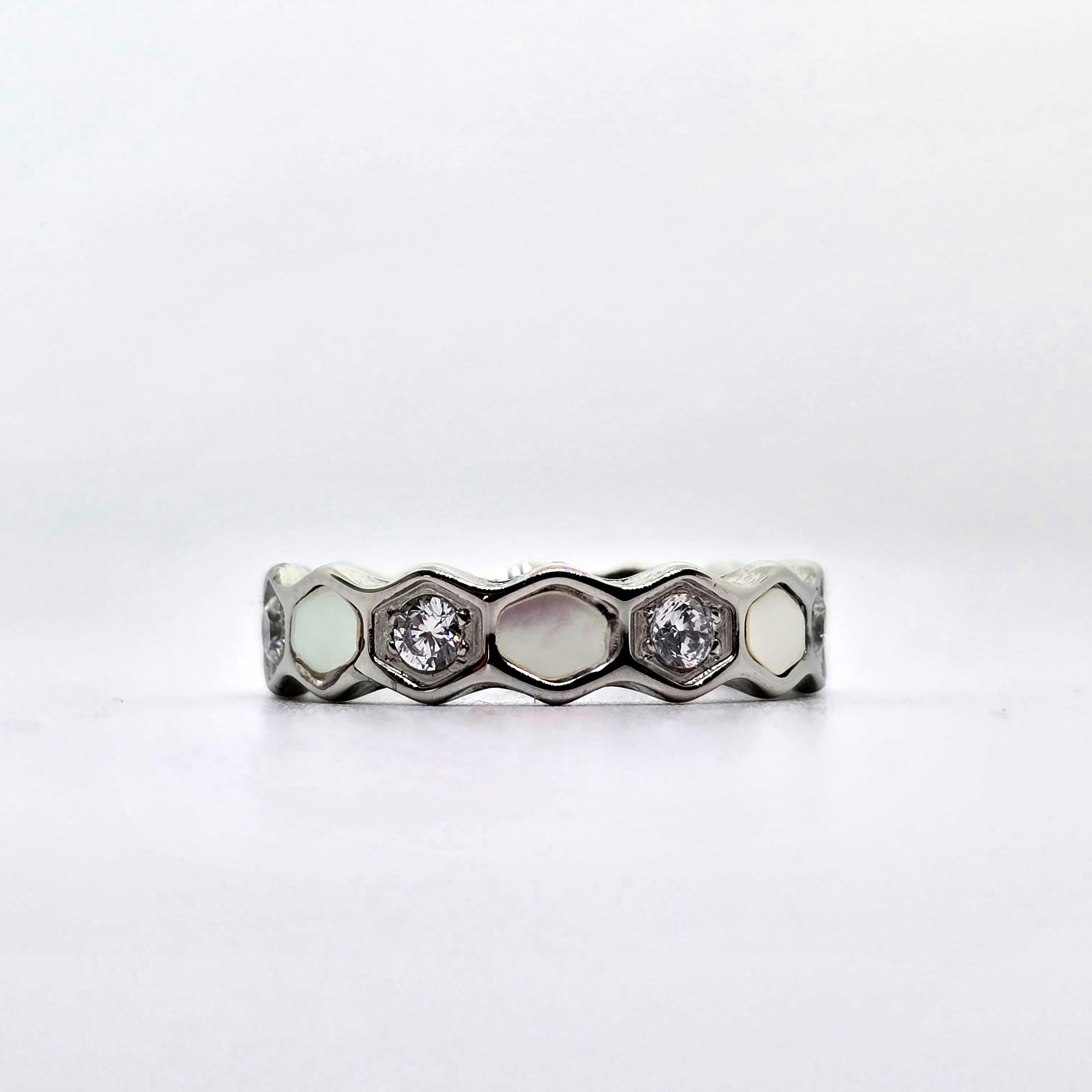 Honeycomb Silver - Titanium Womens Ring