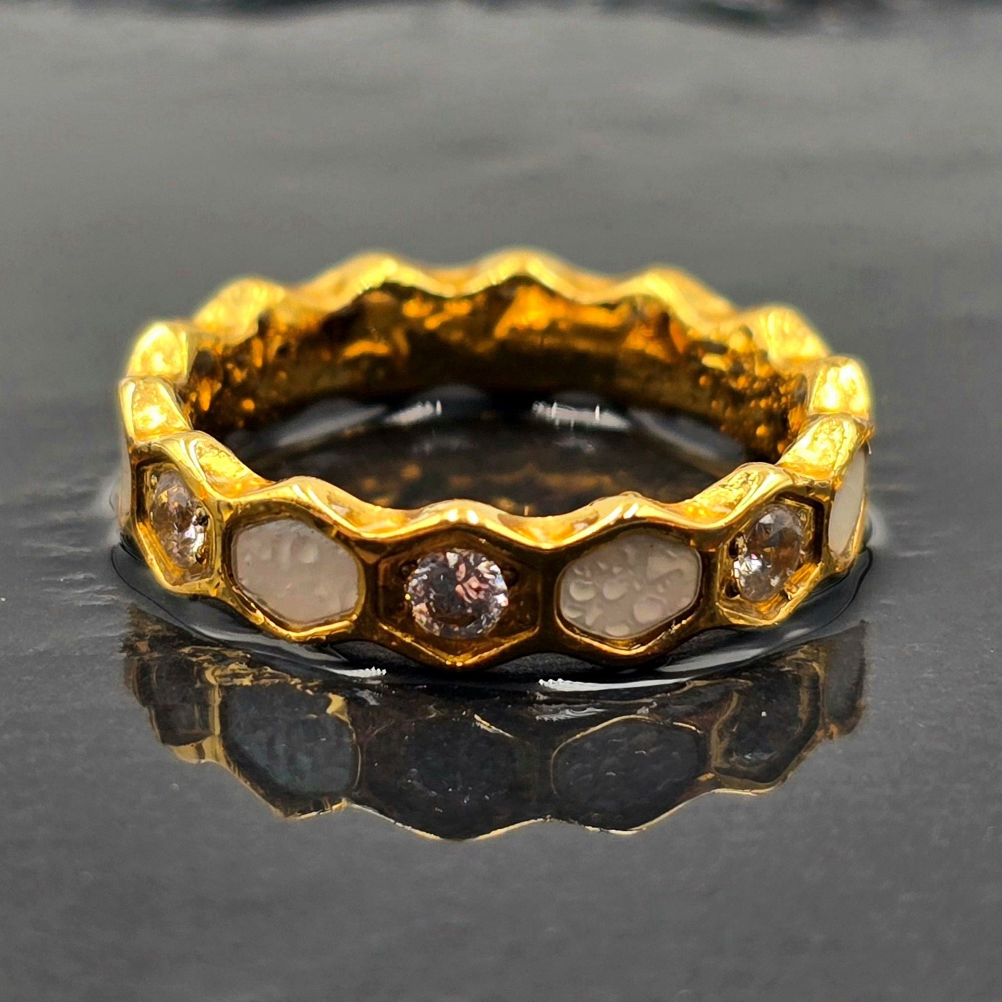 Honeycomb Gold - Titanium Womens Ring