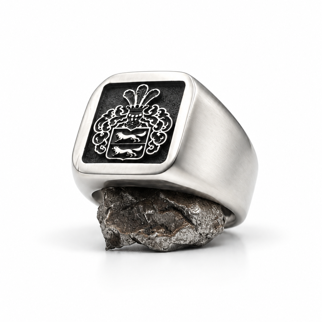 The Dynasty Luxury - Your Family Crest Ring Invert