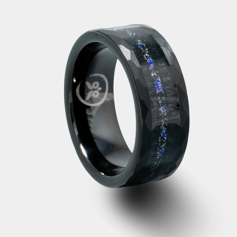 Night opal - Ebony & hammered Men's Tungsten Ring