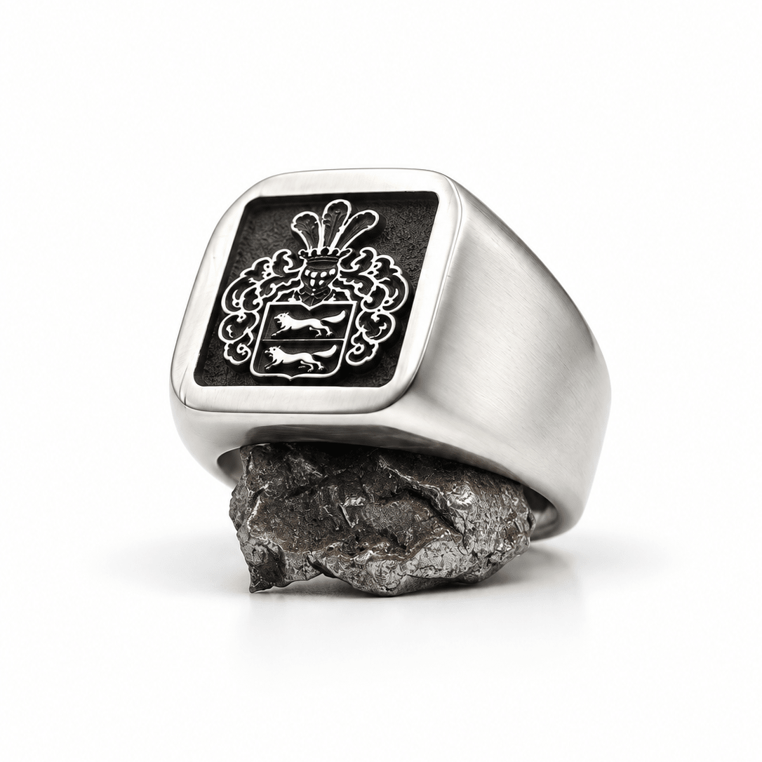 The Dynasty Luxury - Your Family Crest Ring Invert