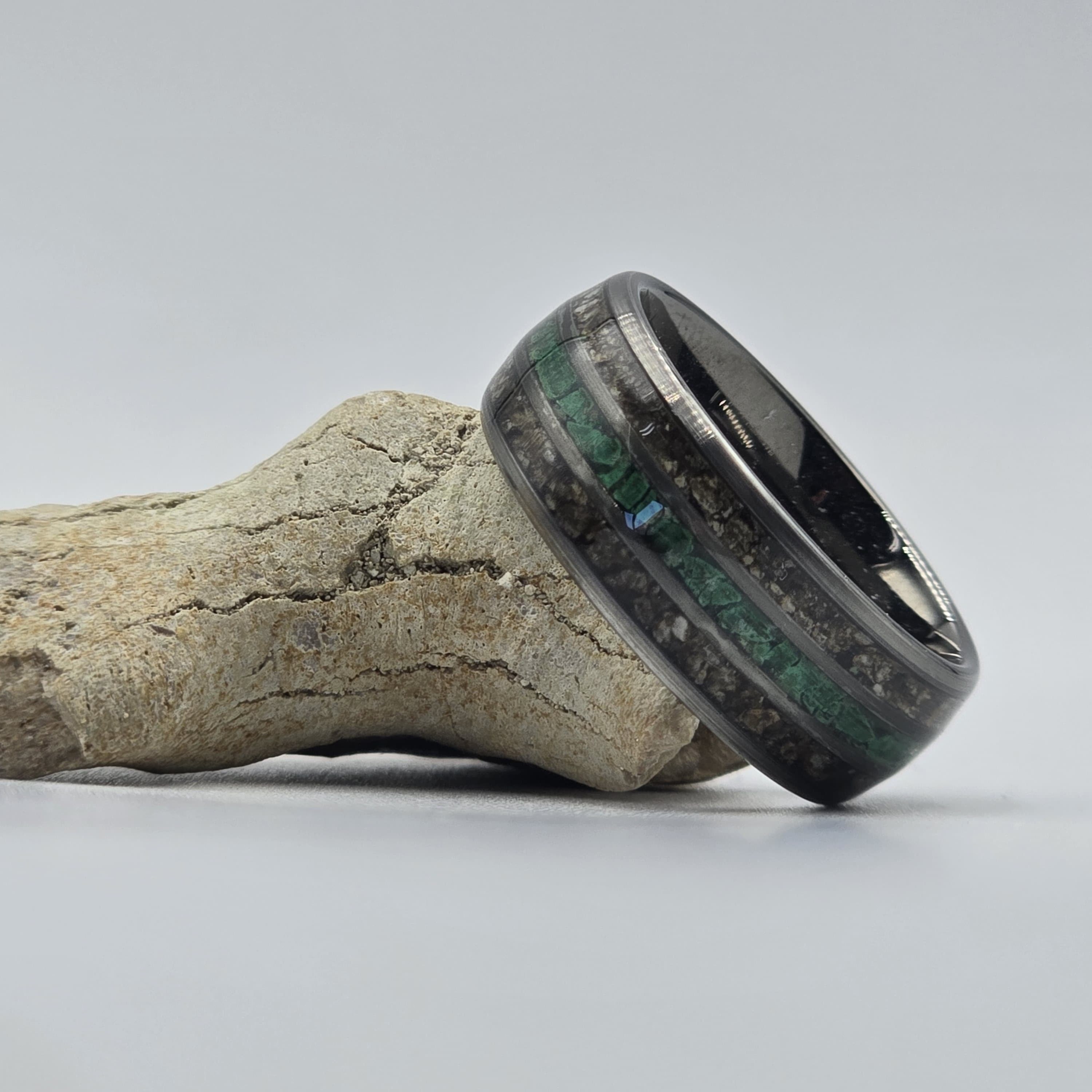 The Earthshaker - Dinosaur Bone & Malachite (Limited Edition)