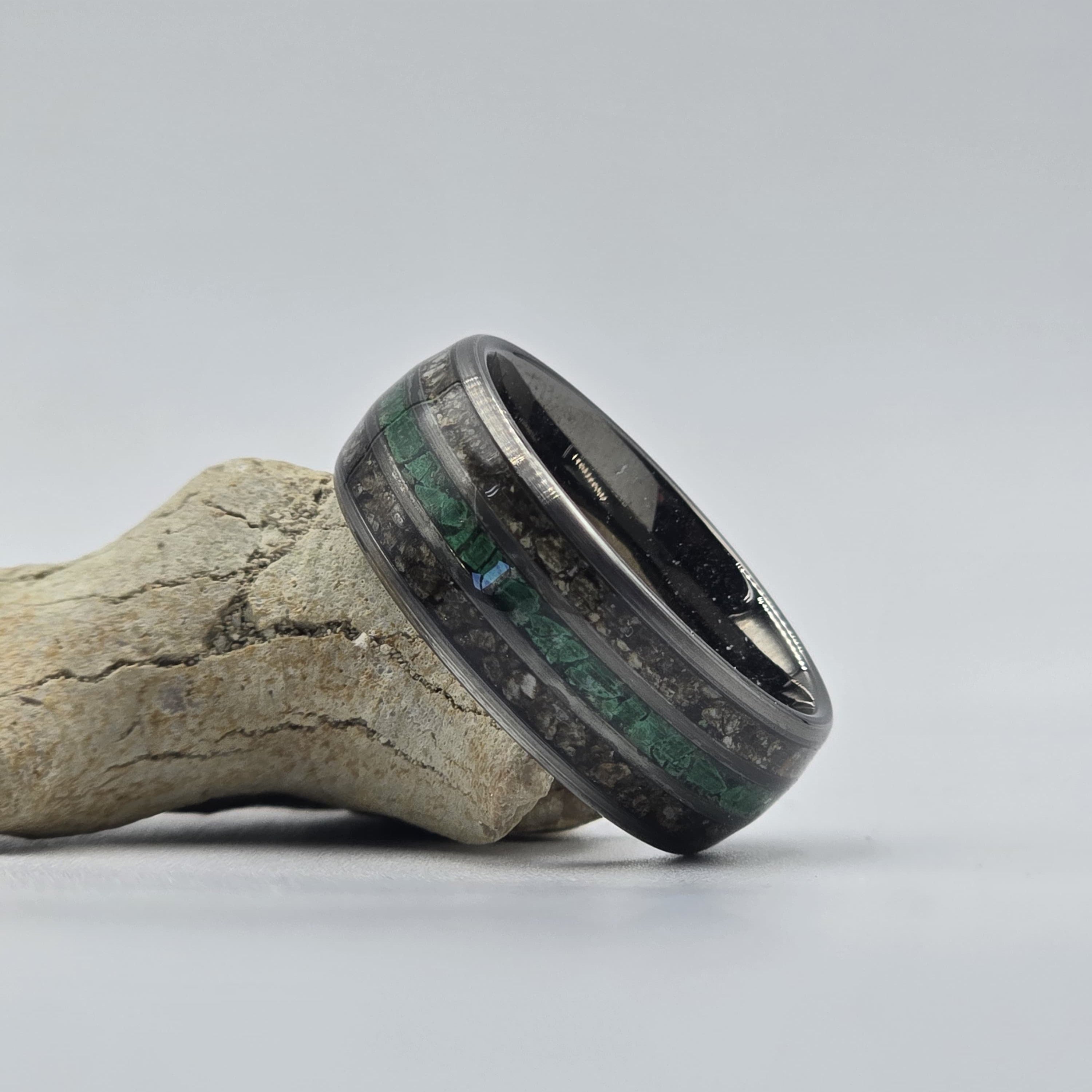 The Earthshaker - Dinosaur Bone & Malachite (Limited Edition)