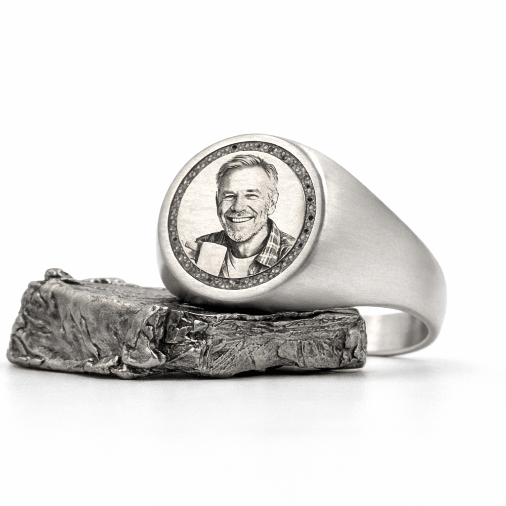 The Eternal Core - Ashes & Portrait ring