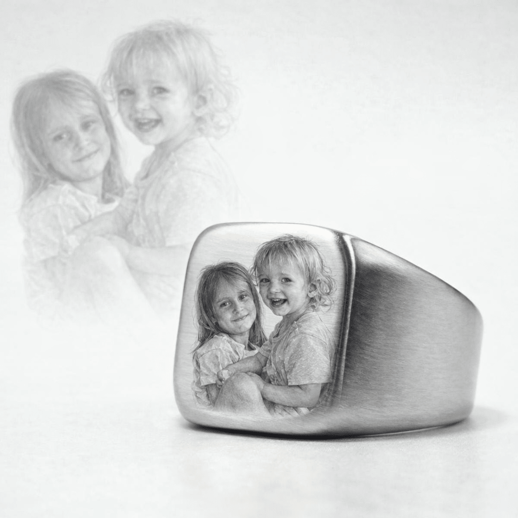 The Legacy Portait - Loved ones etched on your ring