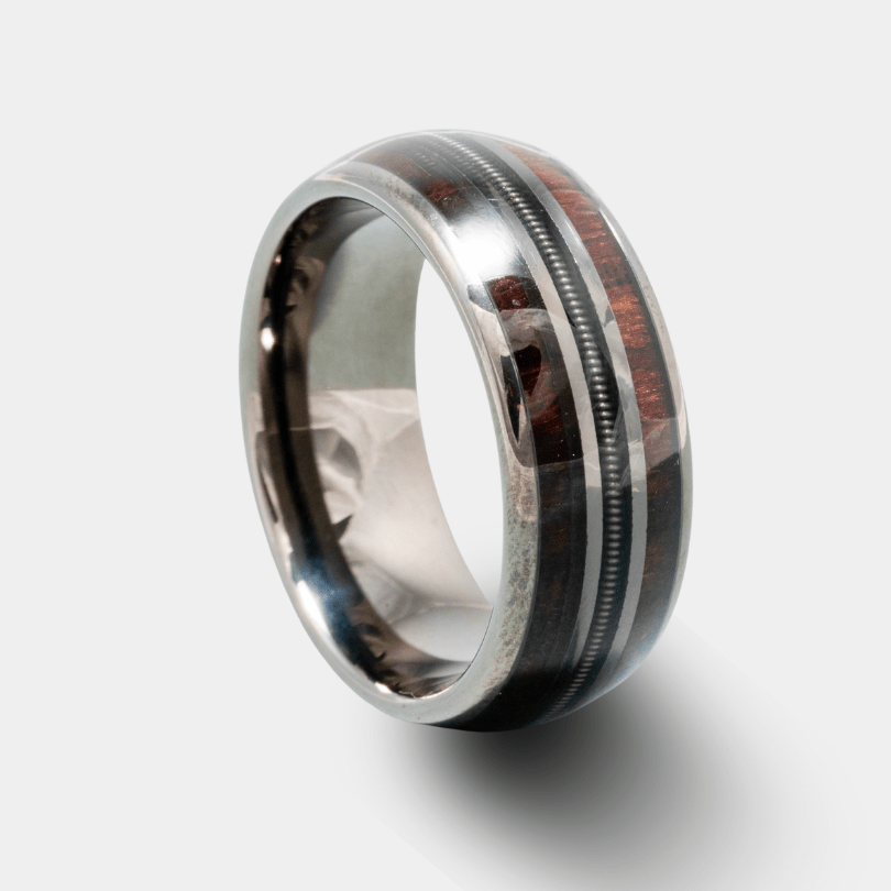 The Linkin - Ebony & Guitar String Ring