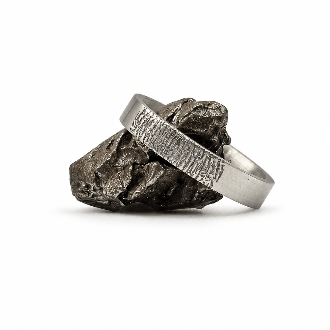 The Slim Print - Deep etched Fingerprint ring