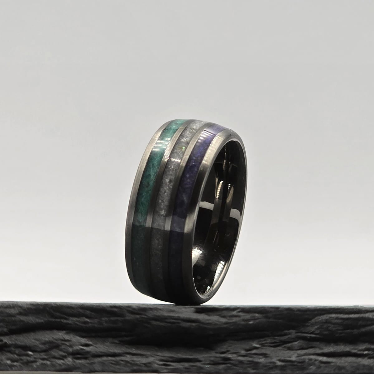 Tropical Thunder - Crushed Abalone