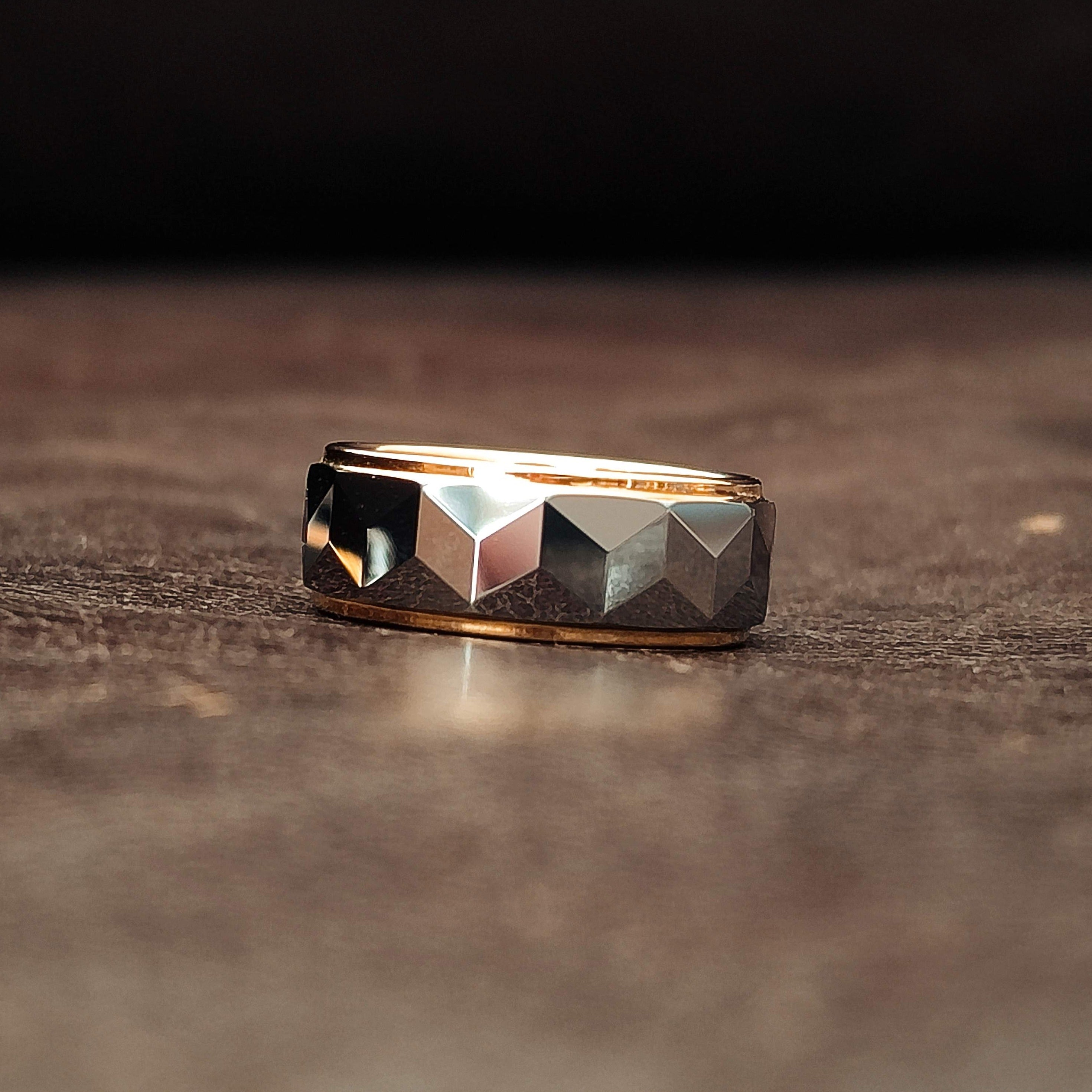 Mirror Mountain - Gold & Polished Men's Tungsten Ring