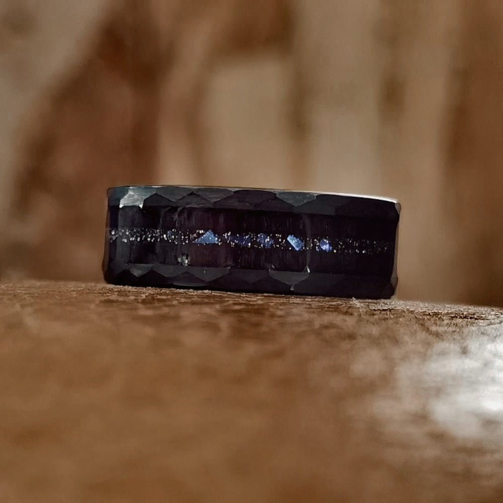 Night opal - Ebony & hammered Men's Tungsten Ring